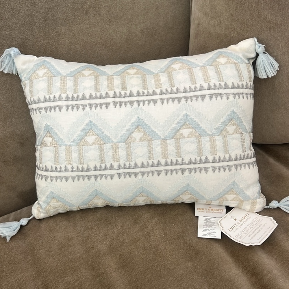 Pottery Barn Kids Emily And Meritt Sweet Traveler Pillow Blue 12x16